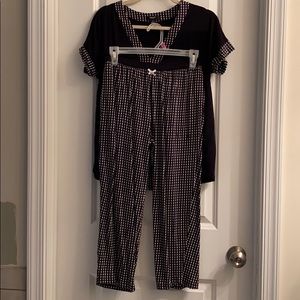 Small 2 piece lounge set